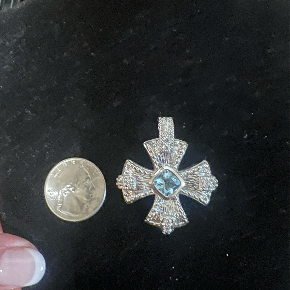 Judith Ripka sterling silver pendant - Picture 6 of 6